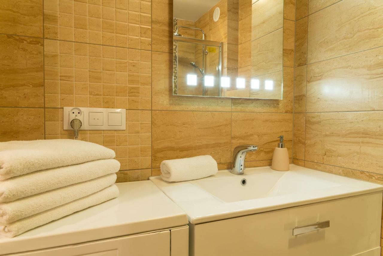 Apartament Na Urlop - Centrum - Przy Amfiteatrze - 500M Do Basenow Wisła Buitenkant foto